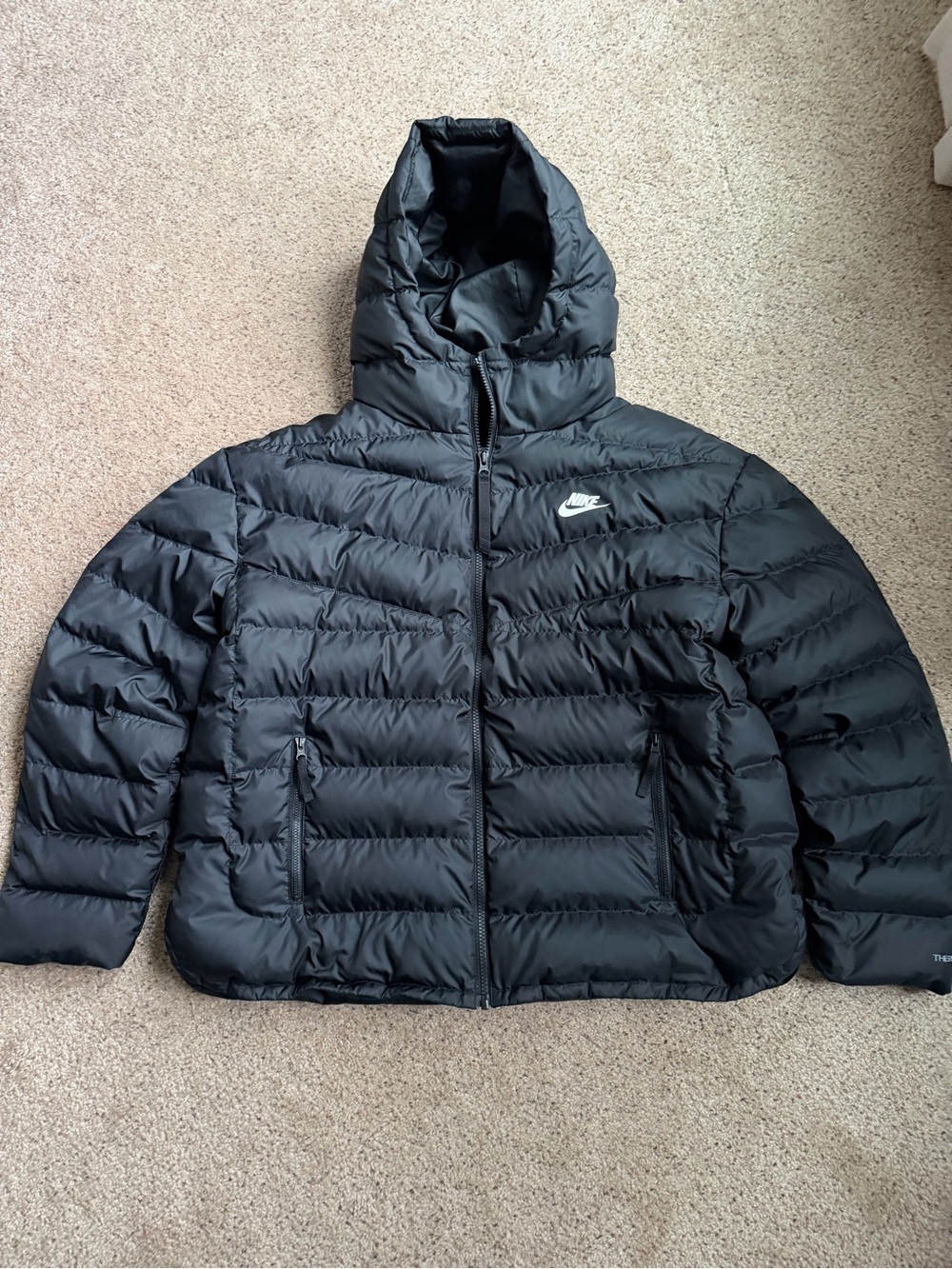 Nike womens Black Puffer Jacket with Hood. Therma fit! Size XL.